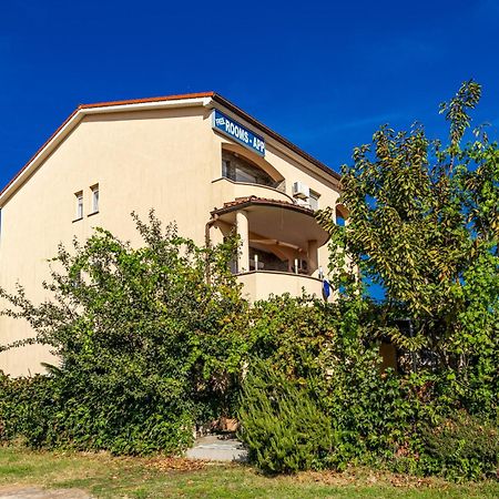 Apartments Mijic Медулин Экстерьер фото